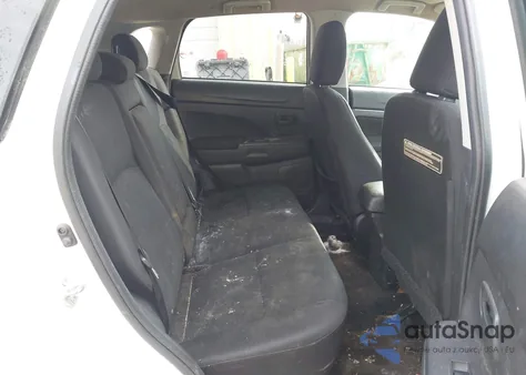 2015 Mitsubishi Outlander Sport Es z USA, uszkodzony, nr VIN 4A4AP3AU3FE046753